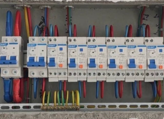 慎用漏电断路保护器，消除用电隐患